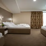 Narenta فندق 3*