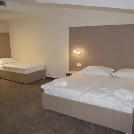 فندق Narenta 3*